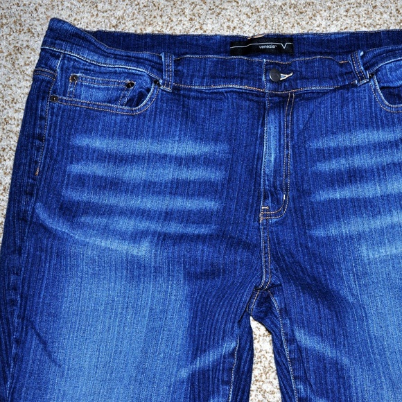 Venezia 'Ribbed' Stretch Jeans - Picture 2 of 6